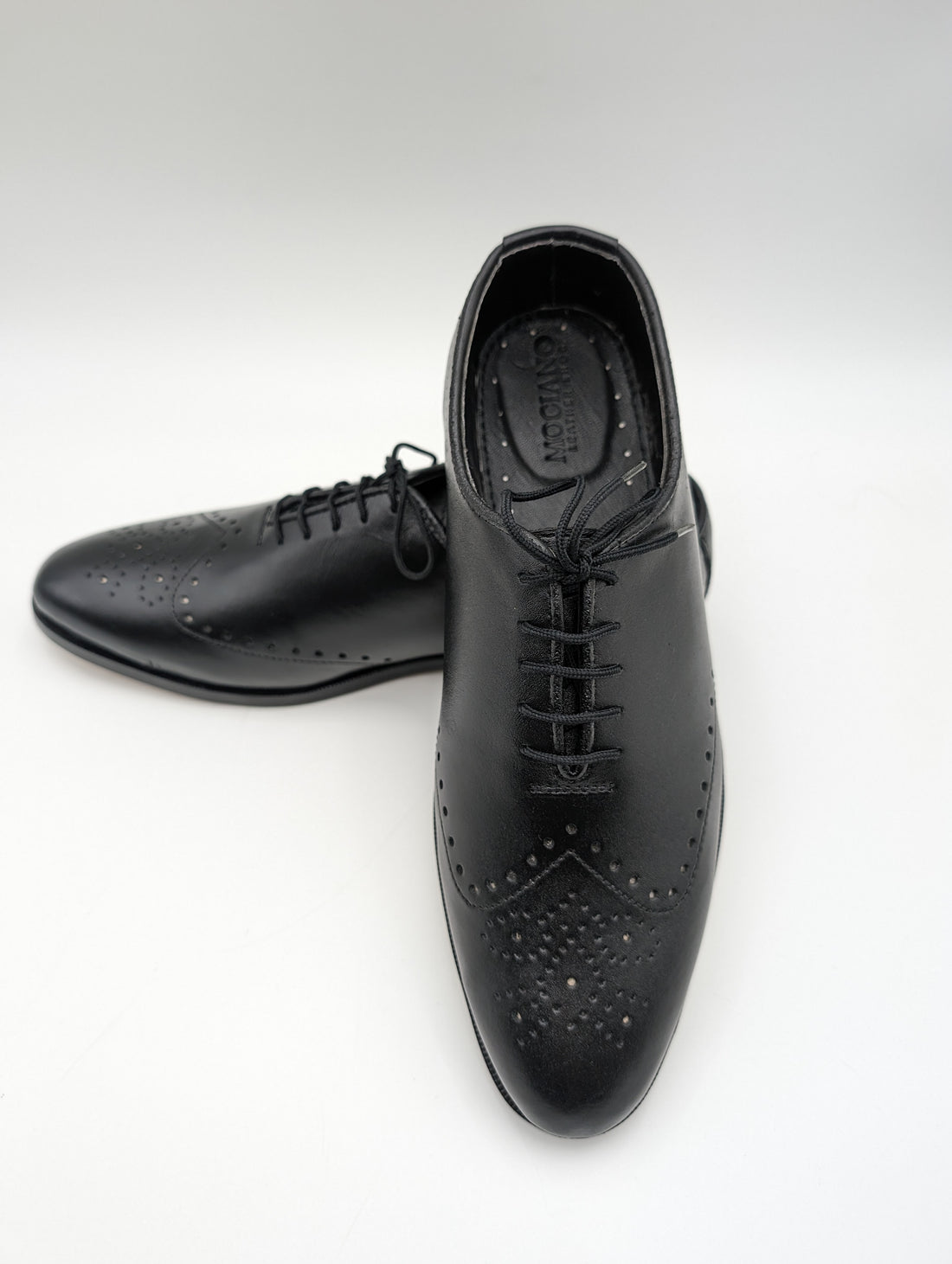 Black Plain Oxford